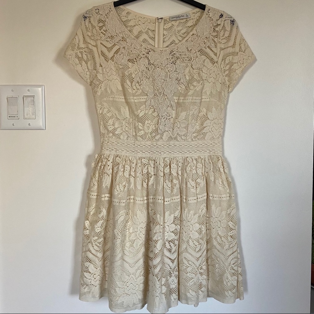 Abercrombie & Fitch lace dress